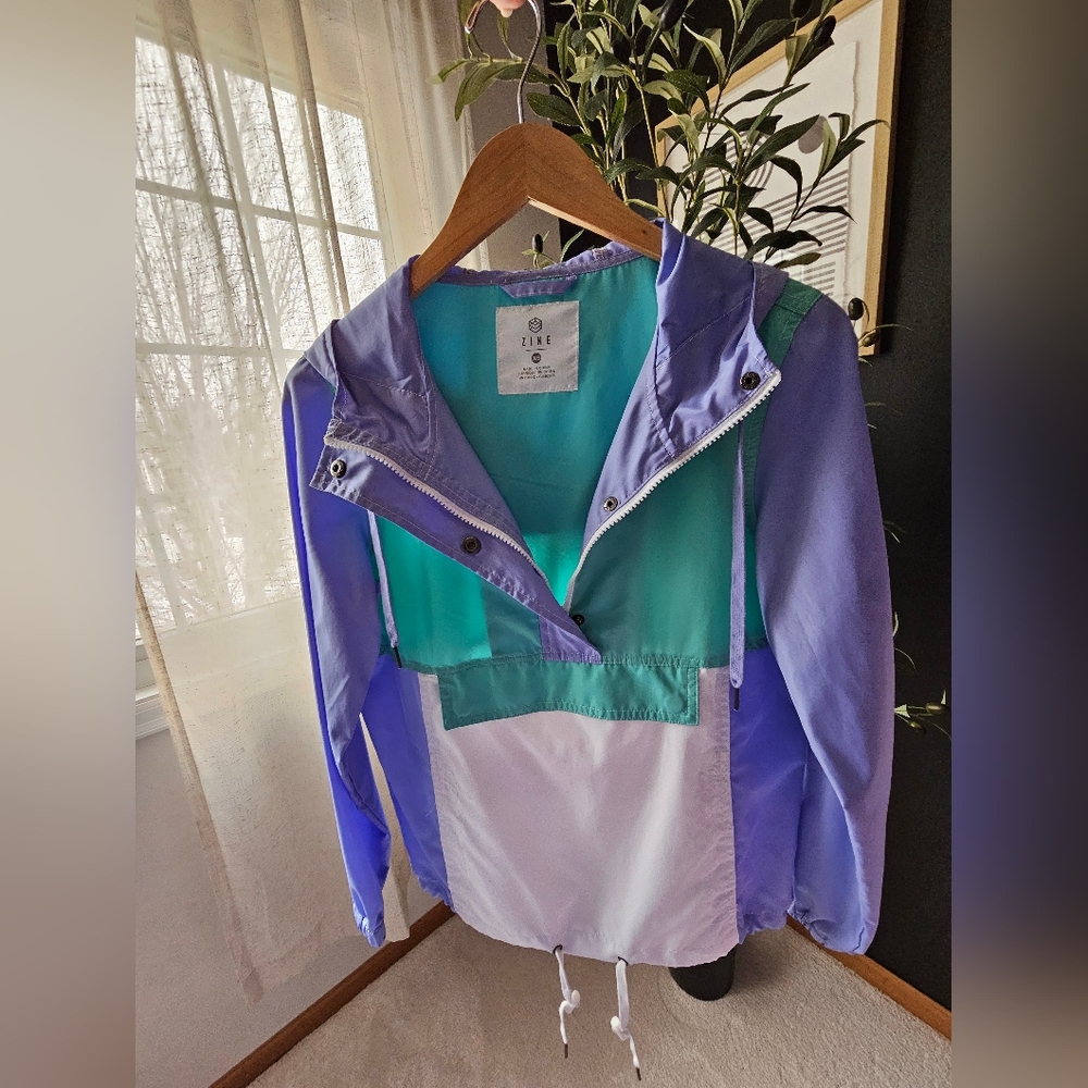 Windbreaker jacket